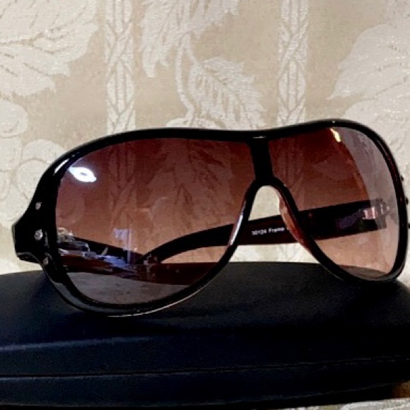 NWOT D&D OVERSIZED SUNGLASSES - Picture 6 of 13